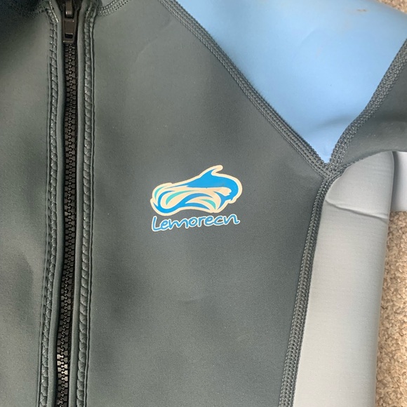 Lemorecn 2mm wetsuit jacket - size small, used once! Perfect condition! - Picture 3 of 5